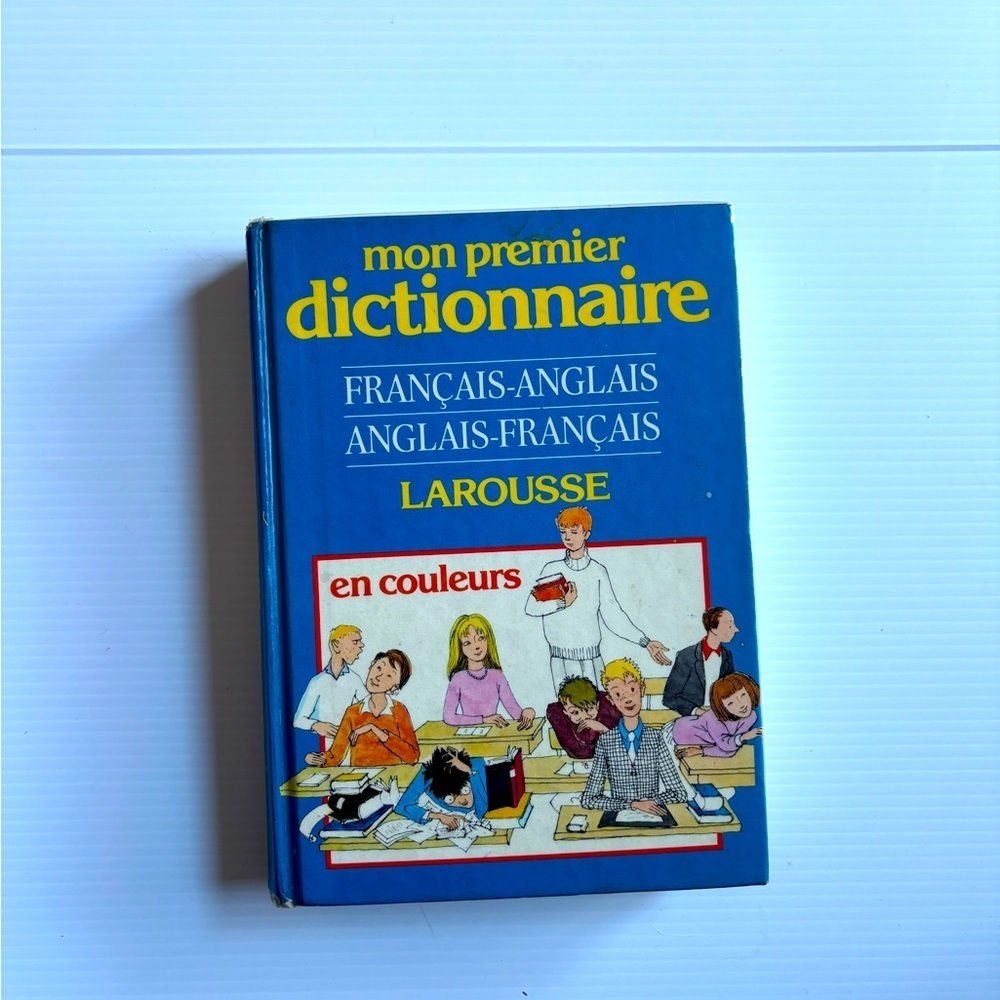 Larousse English French Dictionary 1969 Edition